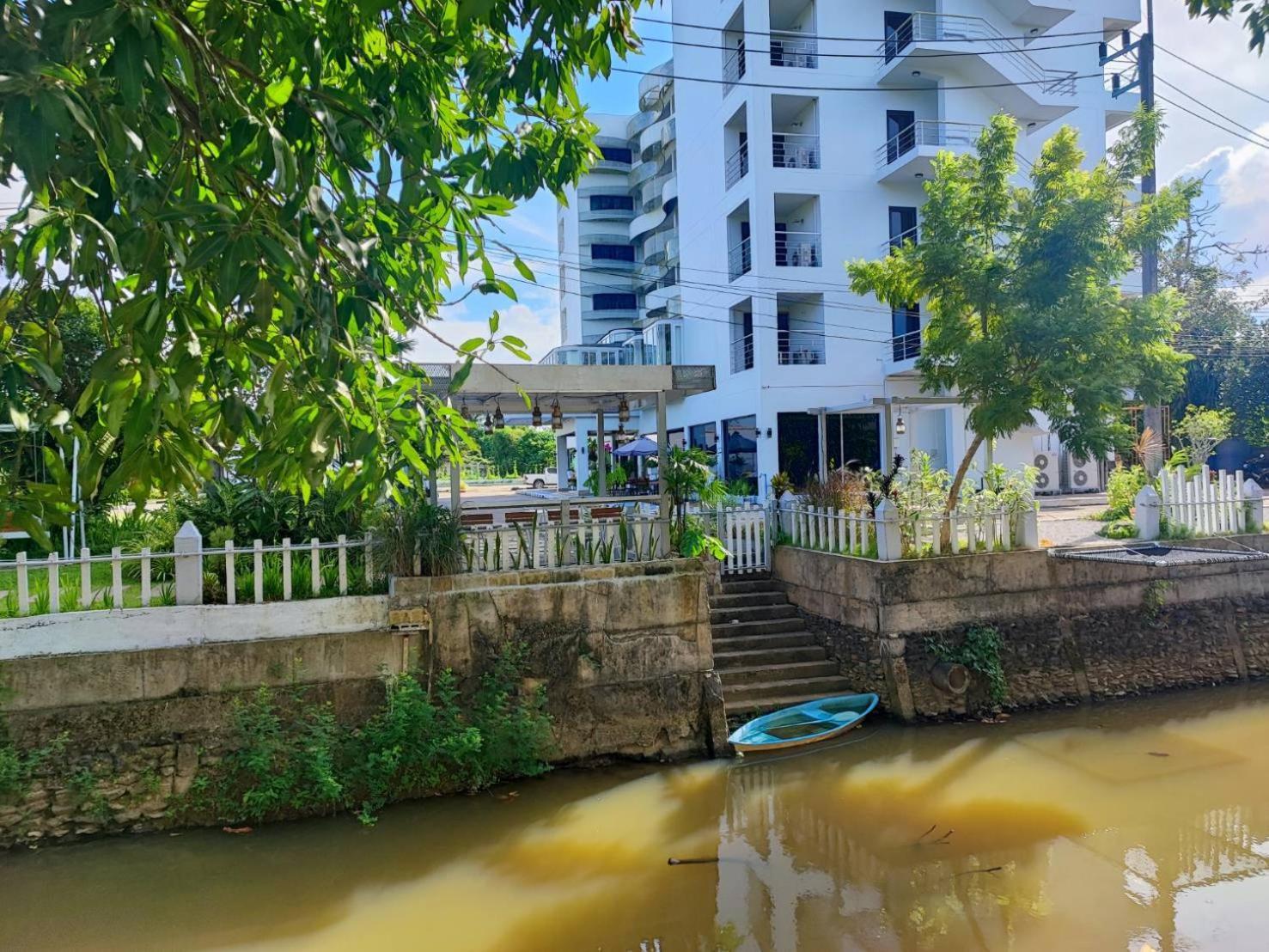 Hotel Rua Rasada Express à Trang Extérieur photo